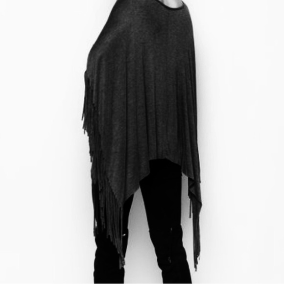 NEW Acting Pro Black Fringe Edge Hem Lightweight Boho Bohemian Rayon Poncho S - Picture 3 of 4